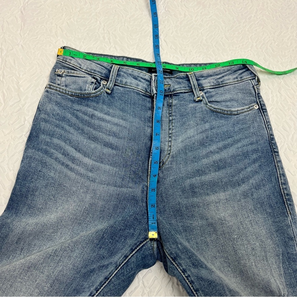 True Religion Starr Jeans Women Mid Rise Cropped Straight Bite Out Hem 30 - Picture 5 of 13